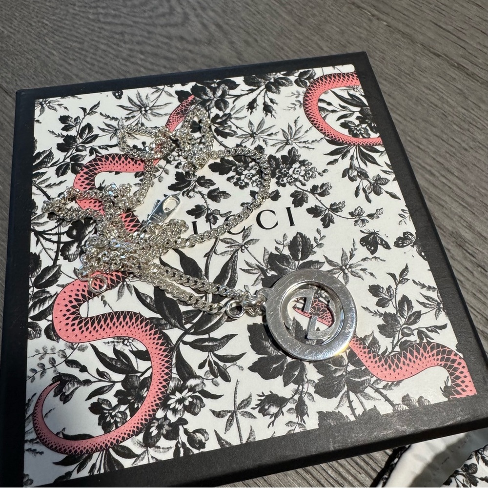 Gucci Silver Interlocking G Necklace (925 silver) - Picture 3 of 7